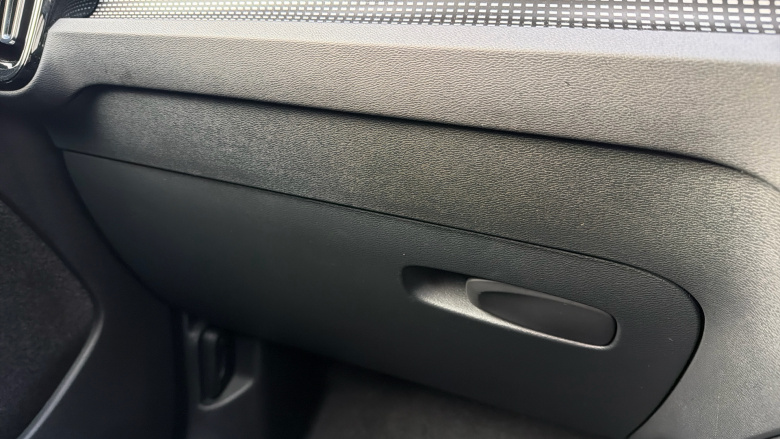 Volvo XC40 2.0 B3P Plus Dark 5dr Auto Petrol Estate